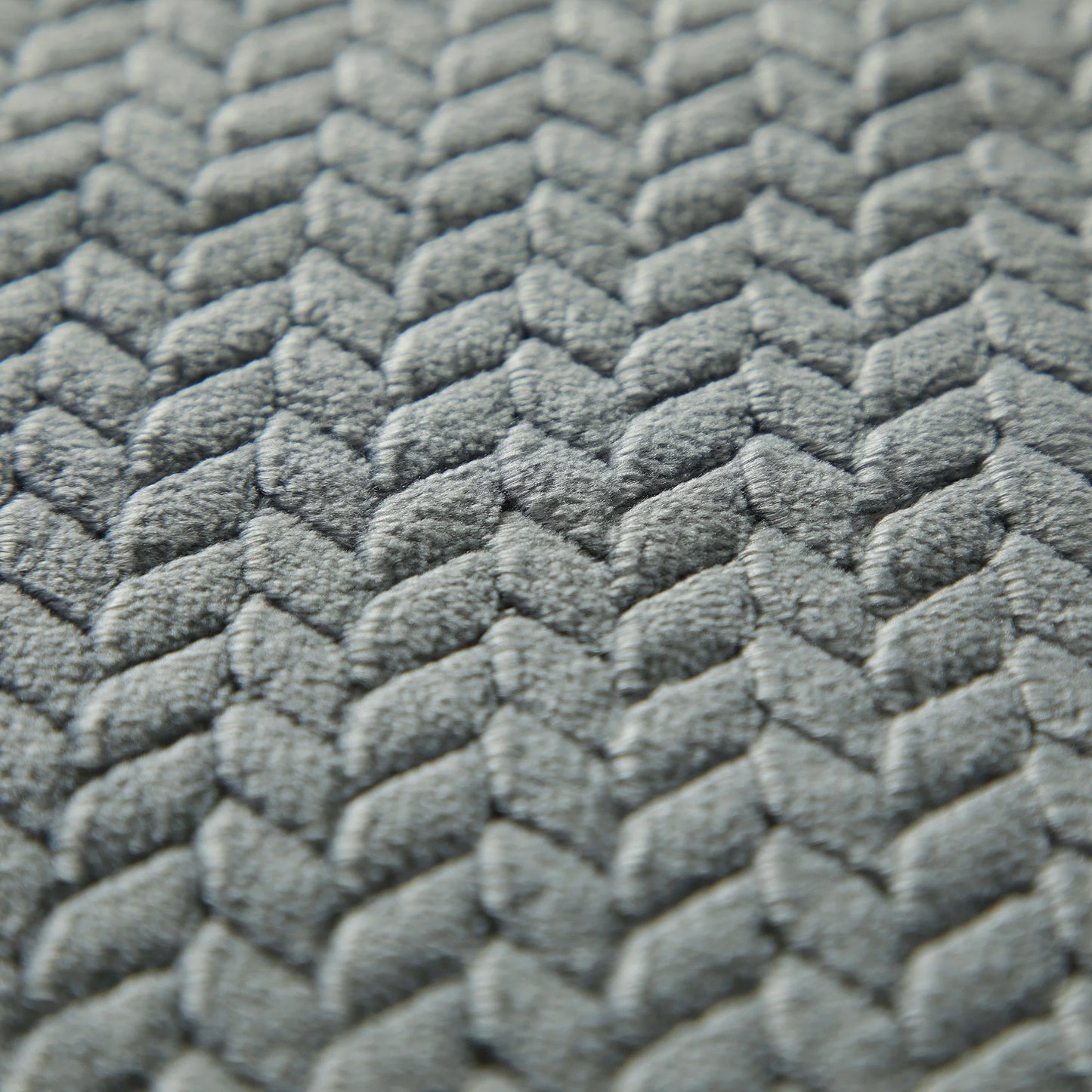 Mainstays Cozy Textured Plush Throw Blanket (Grey, 50"x60")